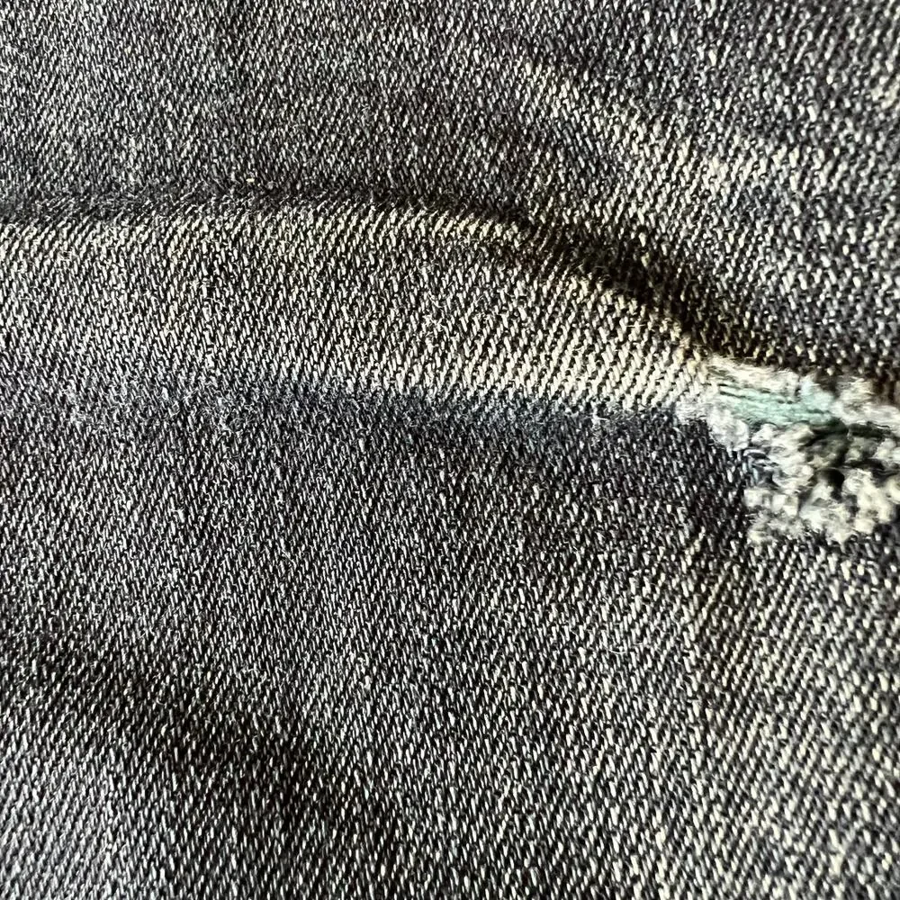 Guess Blue Dark Wash Low Rise Skinny Jeans, US27